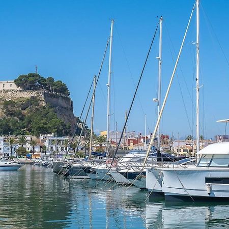 Elegante Apartamento Frente Al Puerto De Denia Kültér fotó